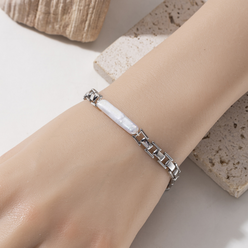 Sleek Link Pearl Bracelet Collection