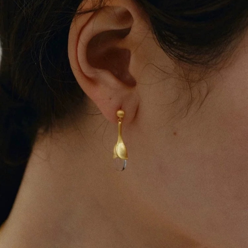 Minimalist Clear Teardrop Earrings