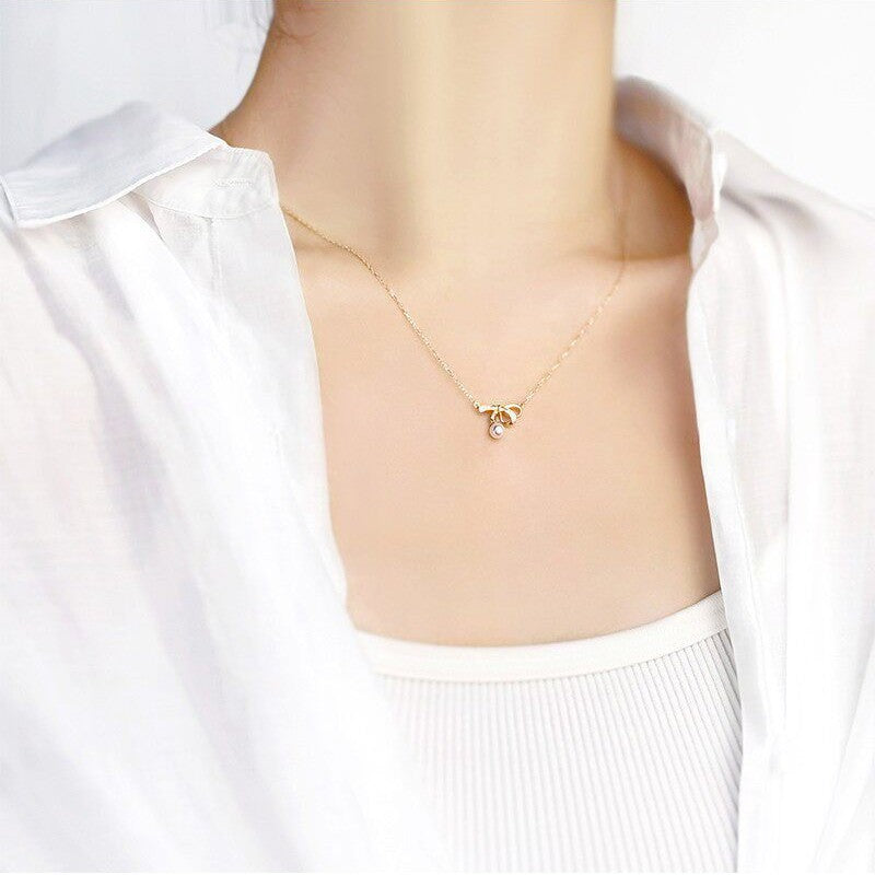 Bow & Pearl Drop Necklace