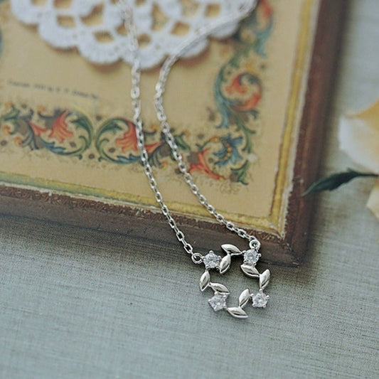 Silver Laurel Wreath Necklace