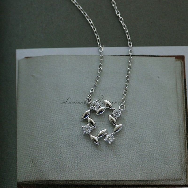 Silver Laurel Wreath Necklace