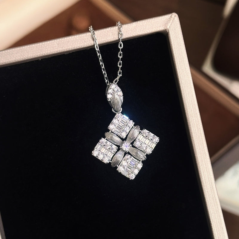 Art Deco Lattice Pendant Necklace