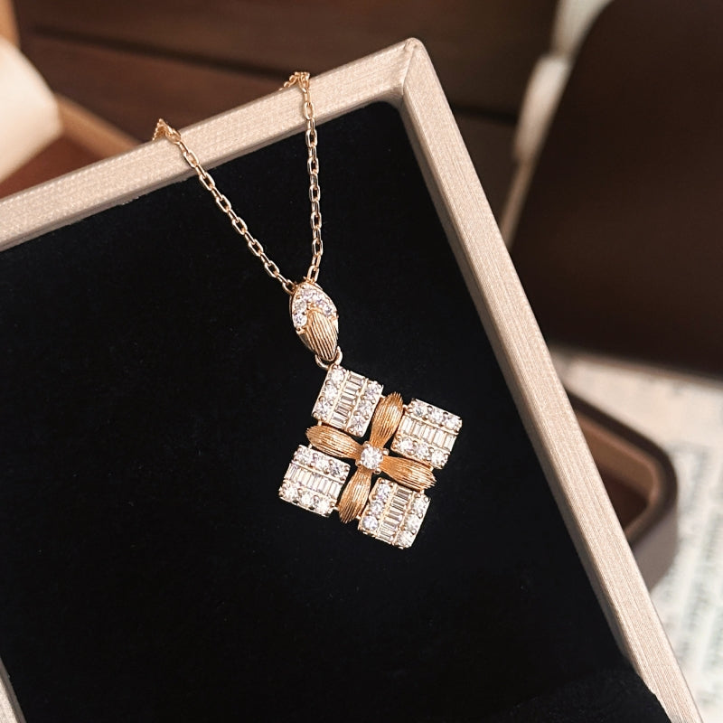 Art Deco Lattice Pendant Necklace